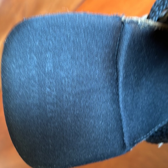 Vintage Doc Martens DM’s. Size 8. Rugged soles “with bouncing soles”. - Picture 4 of 7